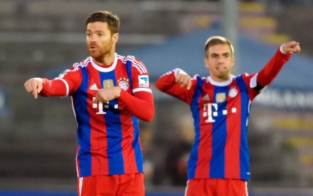 Xabi Alonso tells Philipp Lahm about the wonders of Anfield