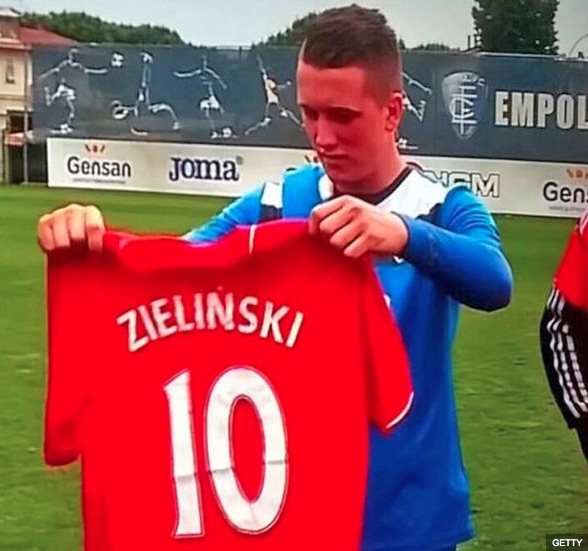 Piotr Zielinski Liverpool shirt