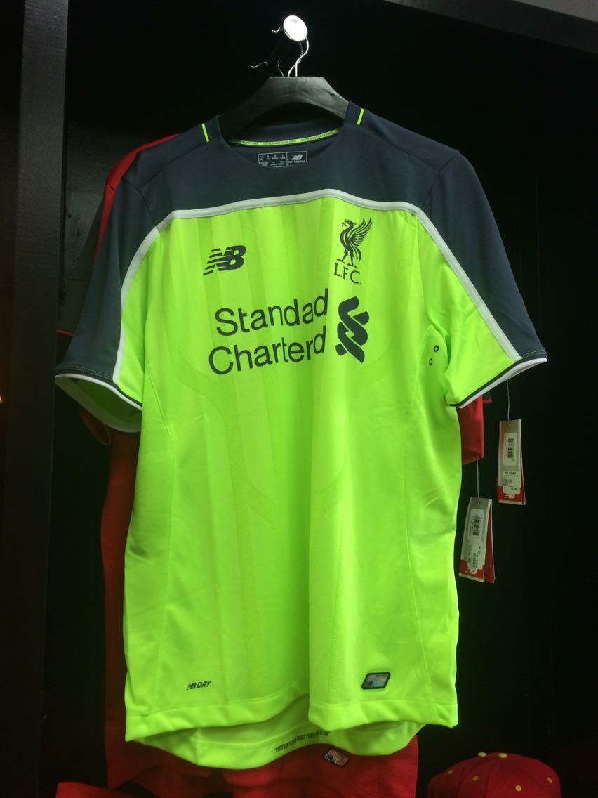 Photo) New leaked snap of Liverpool's bold 2021/22 third kit, with shorts -  it'll split fans