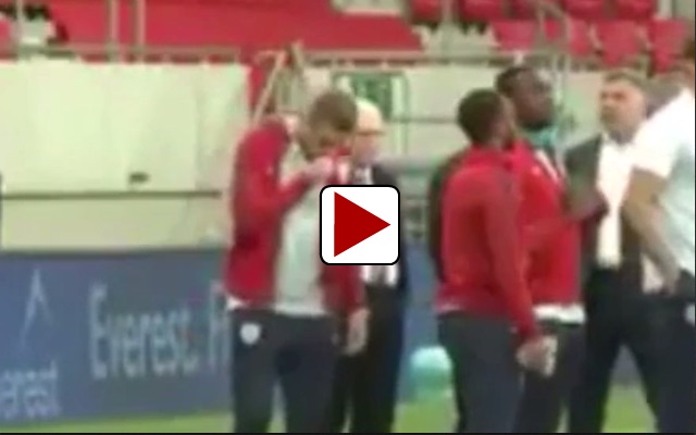 (Video) Jordan Henderson sneezes, Raheem Sterling jumps out of his skin