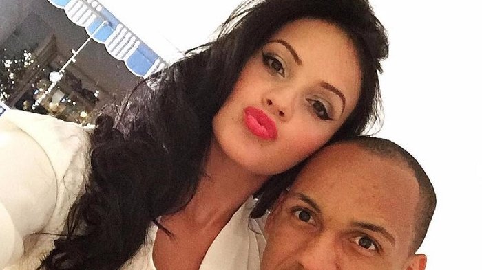 Fabinho’s wife destroys defeatist Liverpool fans on Twitter with spot-on message about YNWA