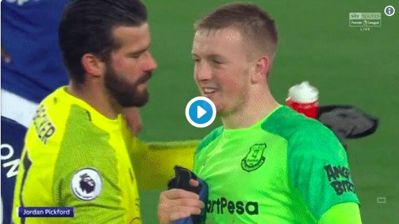 (Video) What Alisson did after Everton game proves incredible class