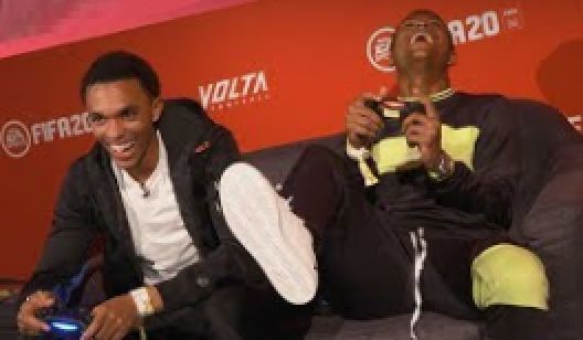 (Video) Brewster shares joke while playing FIFA as Barcelona with Trent