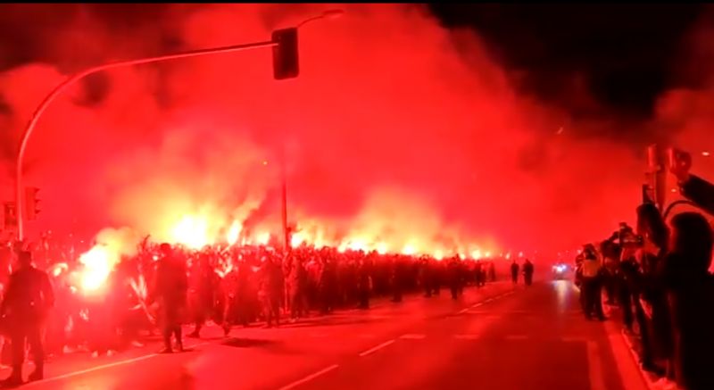 (Video) Incredible scenes in Madrid as Atleti fans line the street to welcome team bus