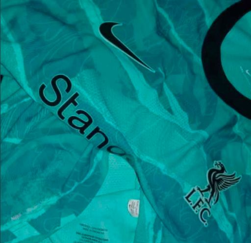 (Images) Another Nike LFC Kit leak circles internet – and it’s not great…