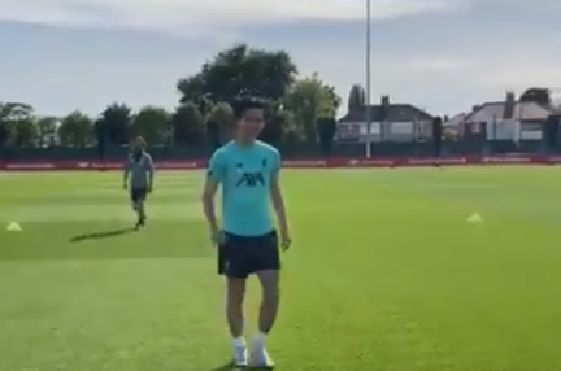 (Video) ‘Things you love to see’: Minamino is all-smiles at Melwood