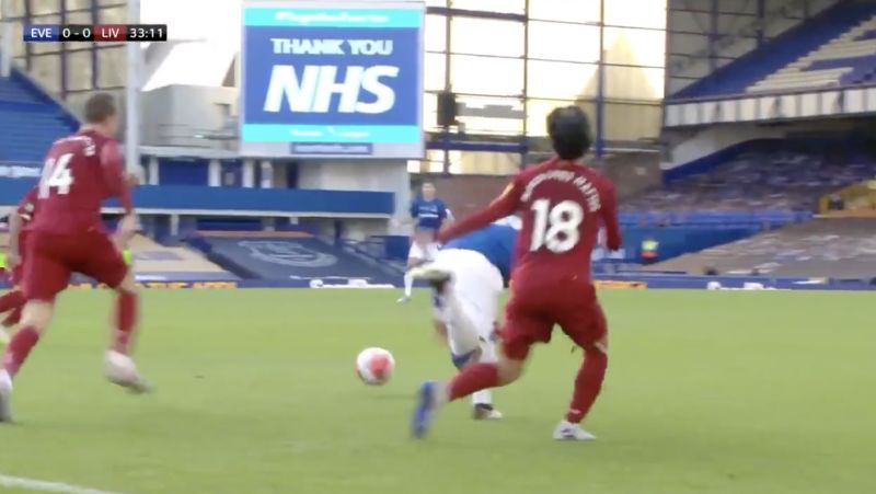 (Video) Minamino’s excellent sneaky press leads to Firmino chance