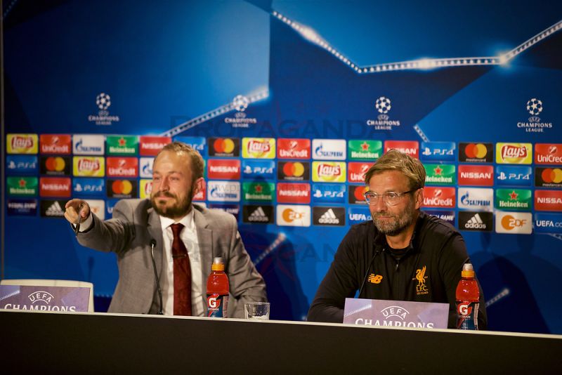 Klopp explains current living situation with LFC’s press officer: Jurgen does laundry & Matt McCann’s on dishes