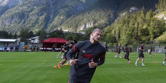 (Photos) Loris Karius is back: German goalkeeper makes Liverpool return after two years away