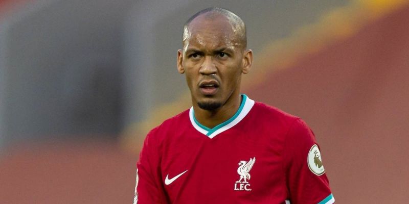 ‘Much more solid’: Many Liverpool fans react to Fabinho’s performance at centre-back