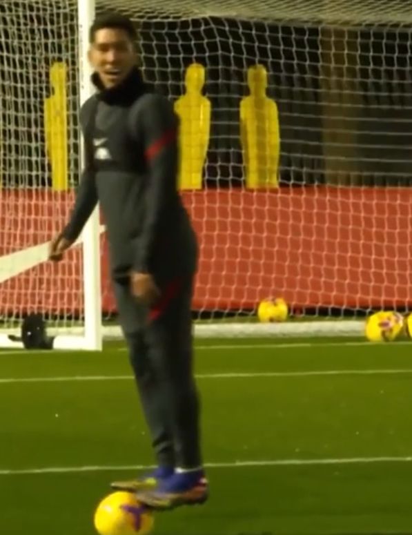 (Video) Firmino pulls off bizarre training ground trick