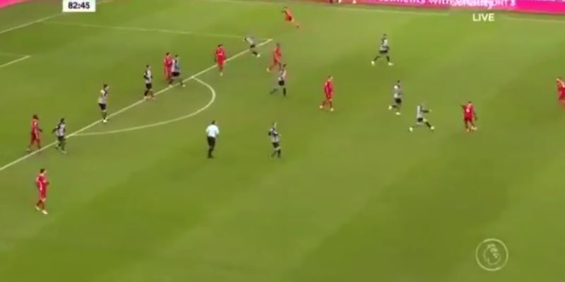 (Video) Thiago plays looping through ball; immediately shows Liverpool what they’ve missed