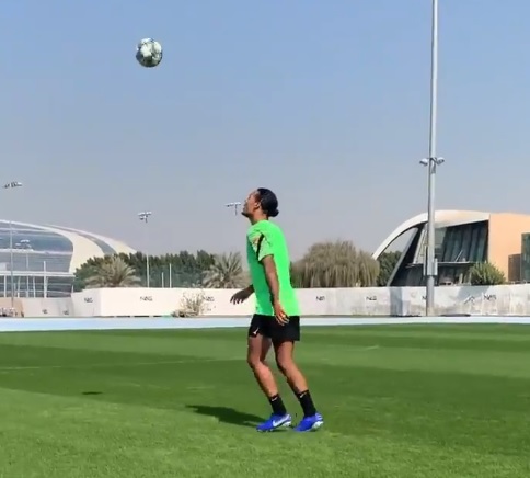 (Video) Van Dijk back on field kicking a ball in Dubai