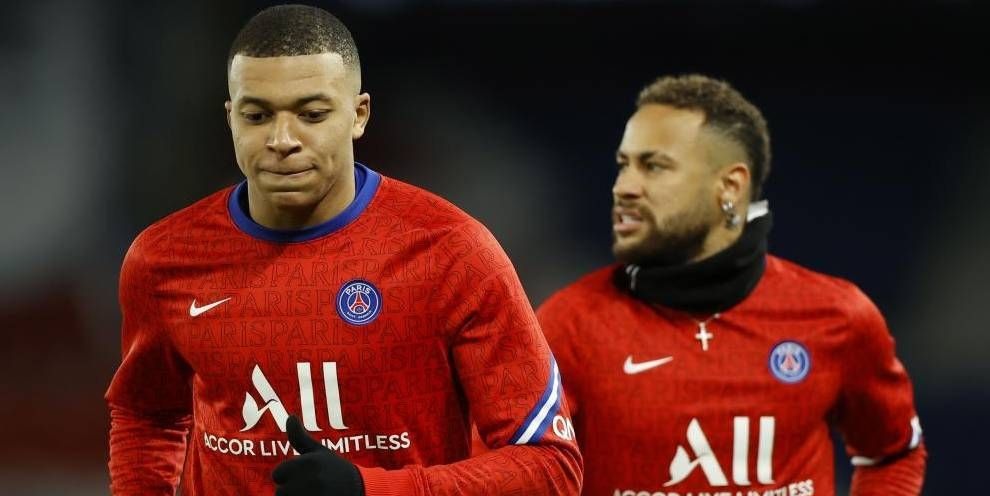 Liverpool lead queue for Kylian Mbappe as PSG contract impasse rumbles on – report