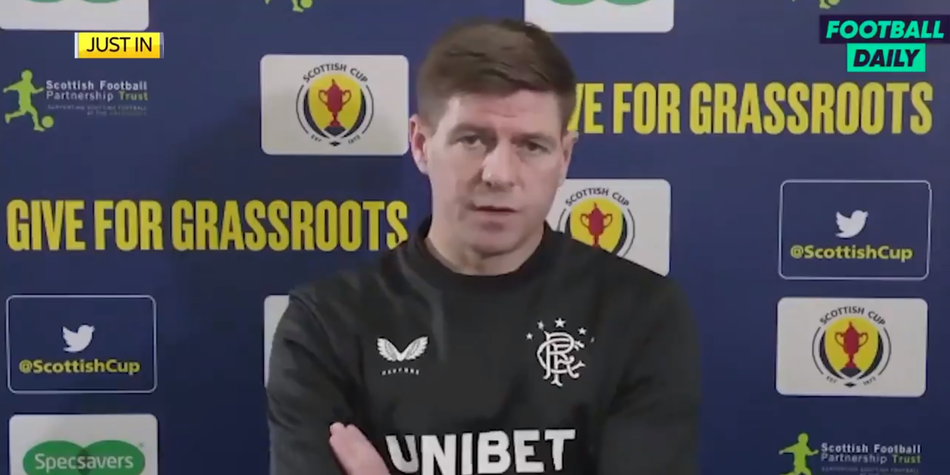 (Video) ‘I was really proud’ – Gerrard praises Arsenal actions against racism in tie with Slavia Prague