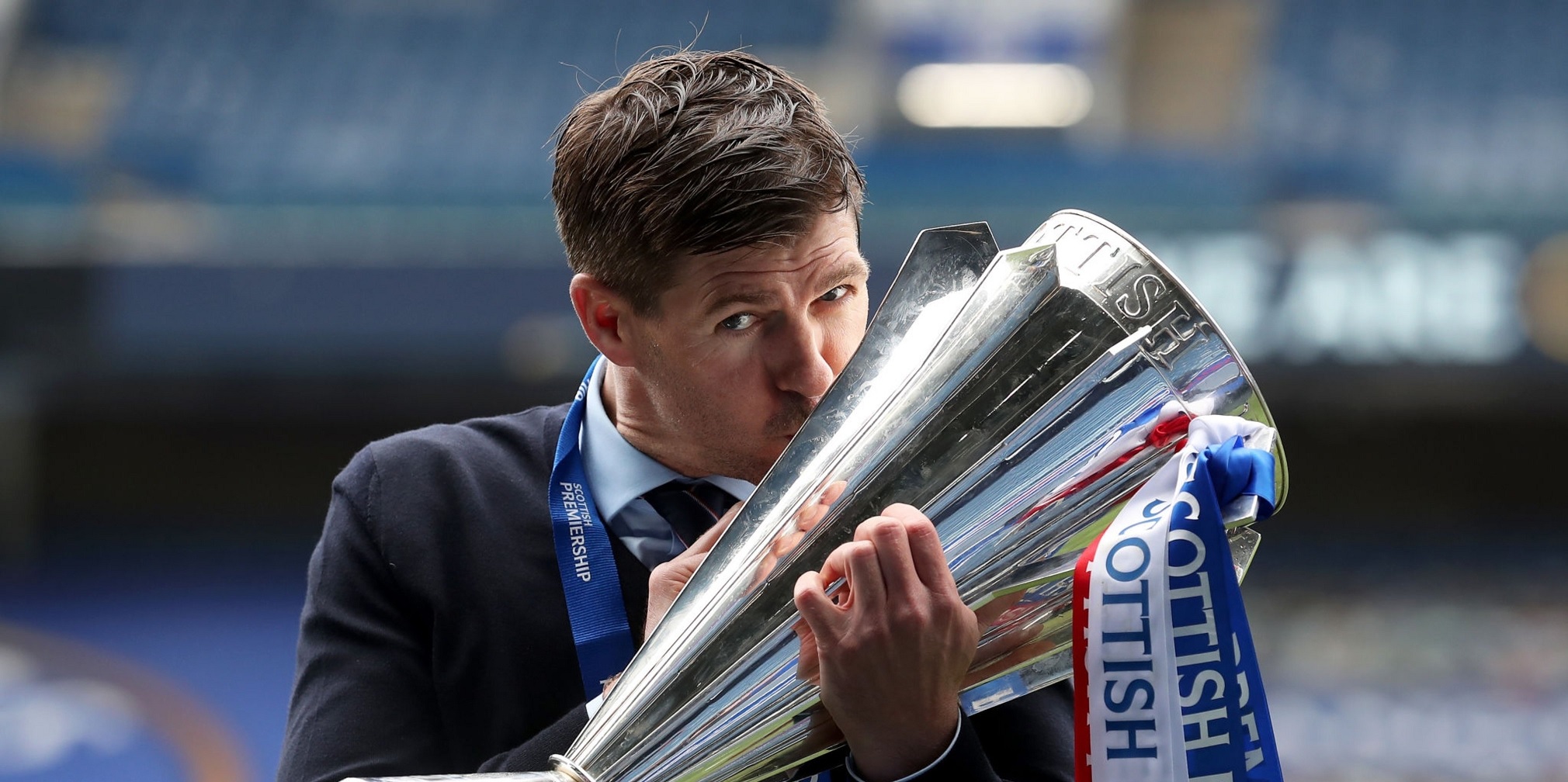(Image) Rangers boss Steven Gerrard jovially suggests he’s the world’s best manager