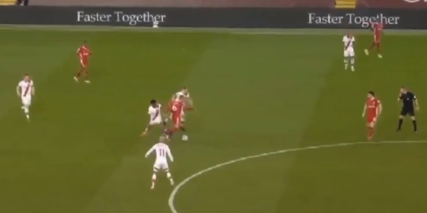 (Video) Thiago skins two Southampton players in superb demonstration of close control