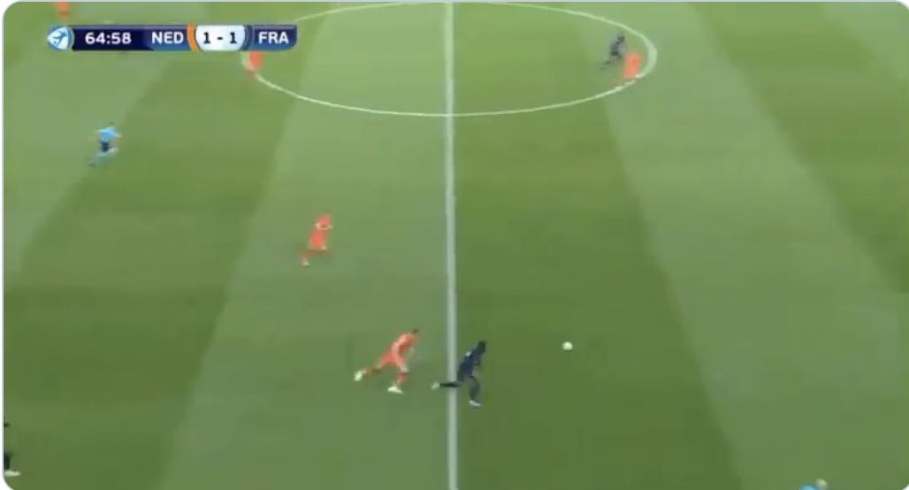 (Video) Ibrahima Konate played a stunning pass v Holland that shows he’ll be invaluable as right-sided CB