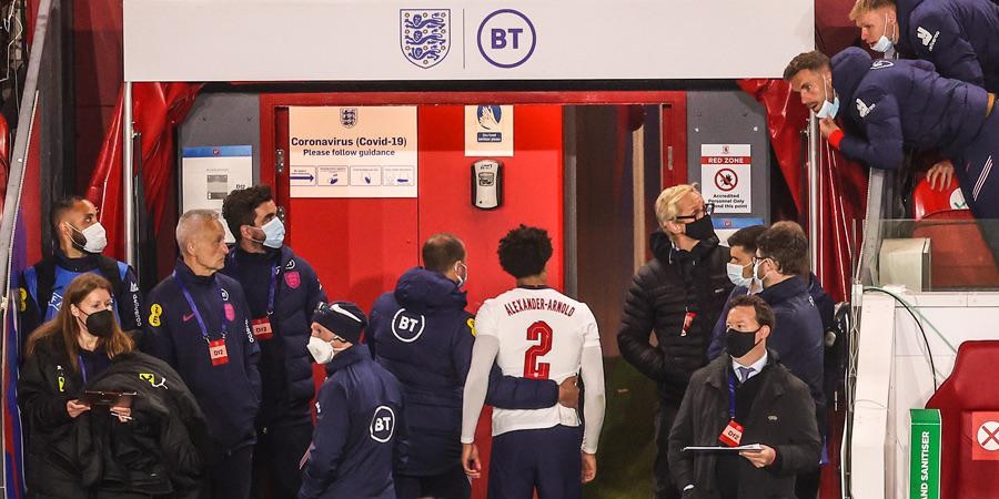(Photo) Liverpool fans clock what Henderson did after Trent’s England injury