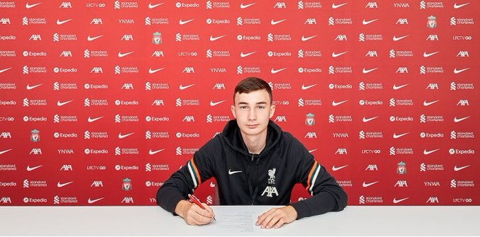 ‘Polish Messi’ officially signs pro contract with Liverpool; Klopp will be buzzing