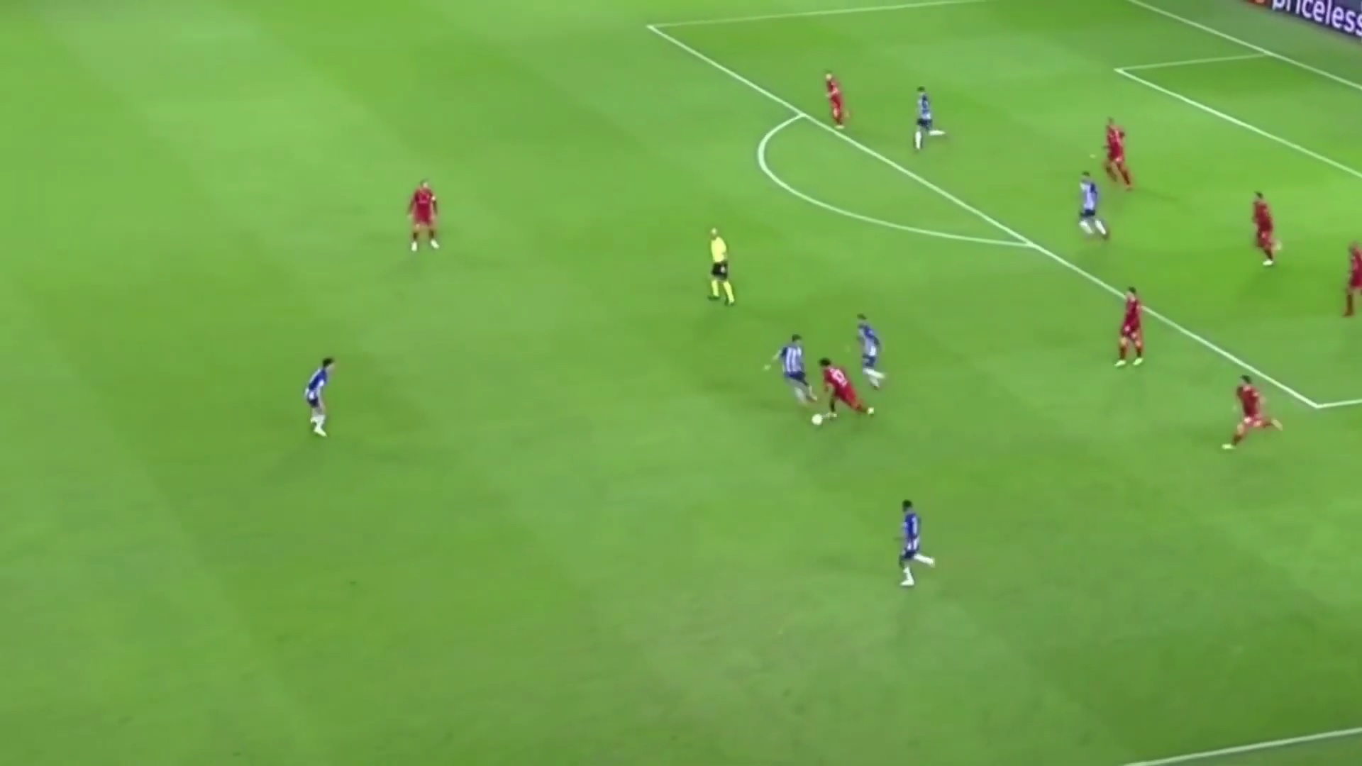 (Video) Liverpool starlet Curtis Jones skins three Porto players with two touches