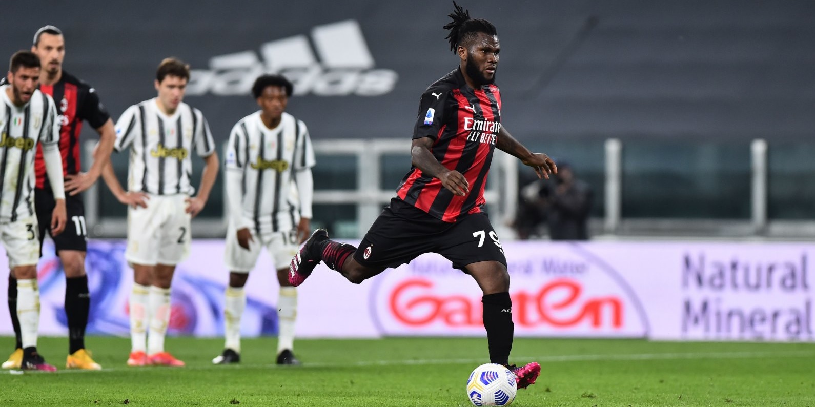 Liverpool-linked midfielder at odds with Serie A giants over new contract; Reds could theoretically agree pre-contract agreement in January – report