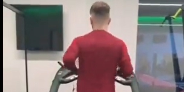 (Video) Elliott back jogging in AXA training centre as midfielder continues positive trajectory in injury recovery efforts