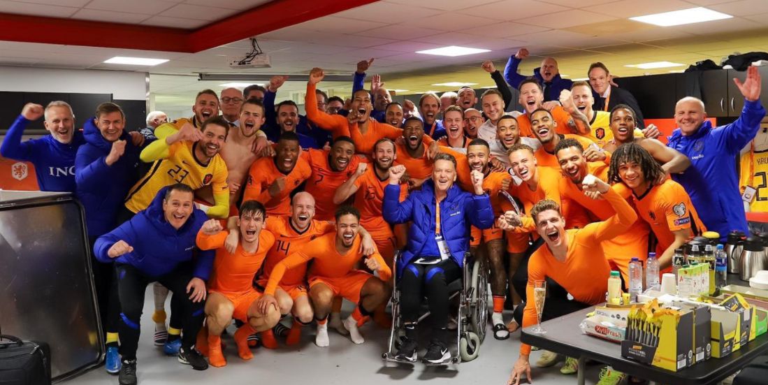 (Image) Virgil van Dijk shares dressing room picture after World Cup qualification