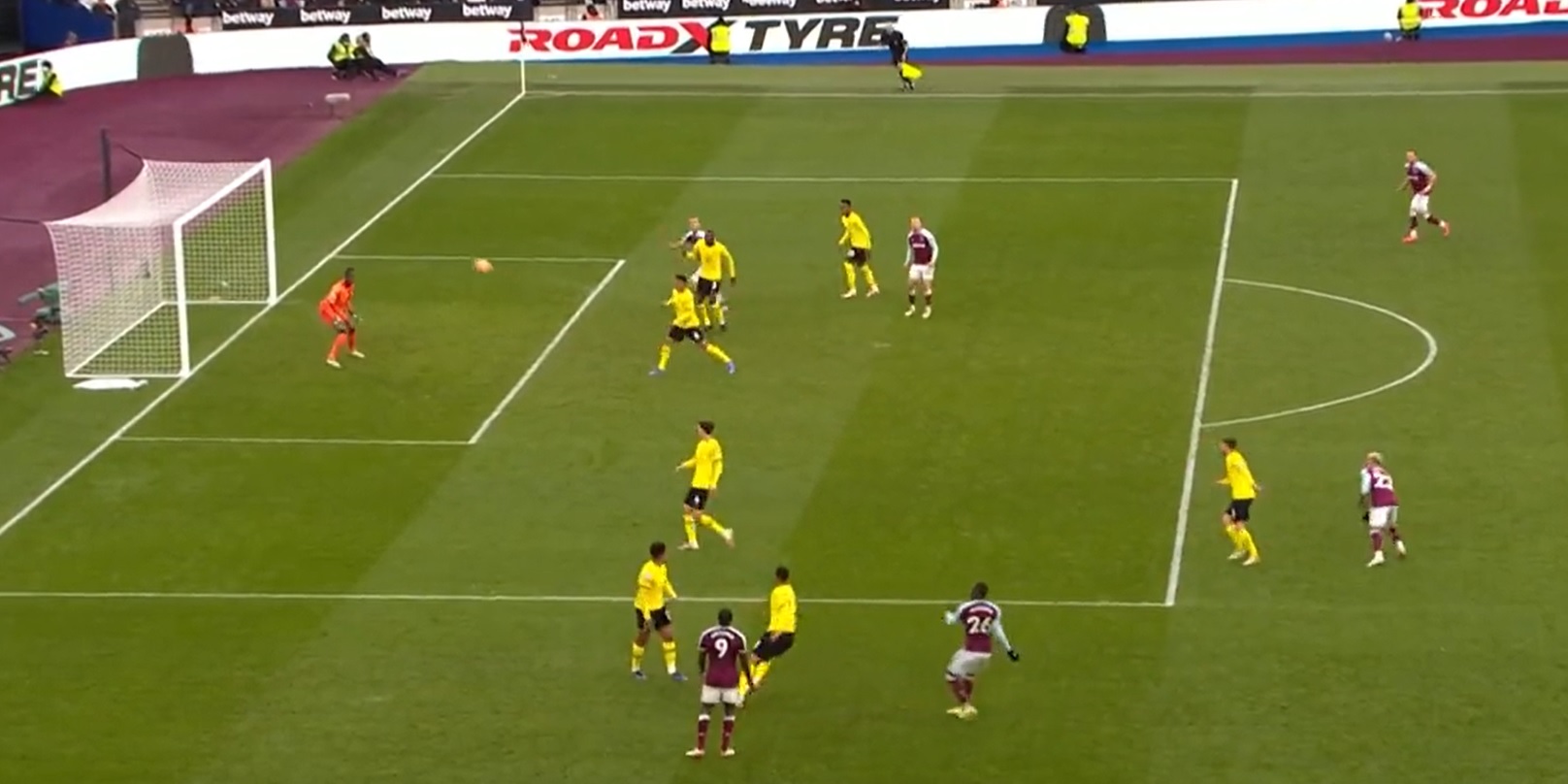 (Video) The insane West Ham goal that seals win v Chelsea & hands Liverpool big opportunity