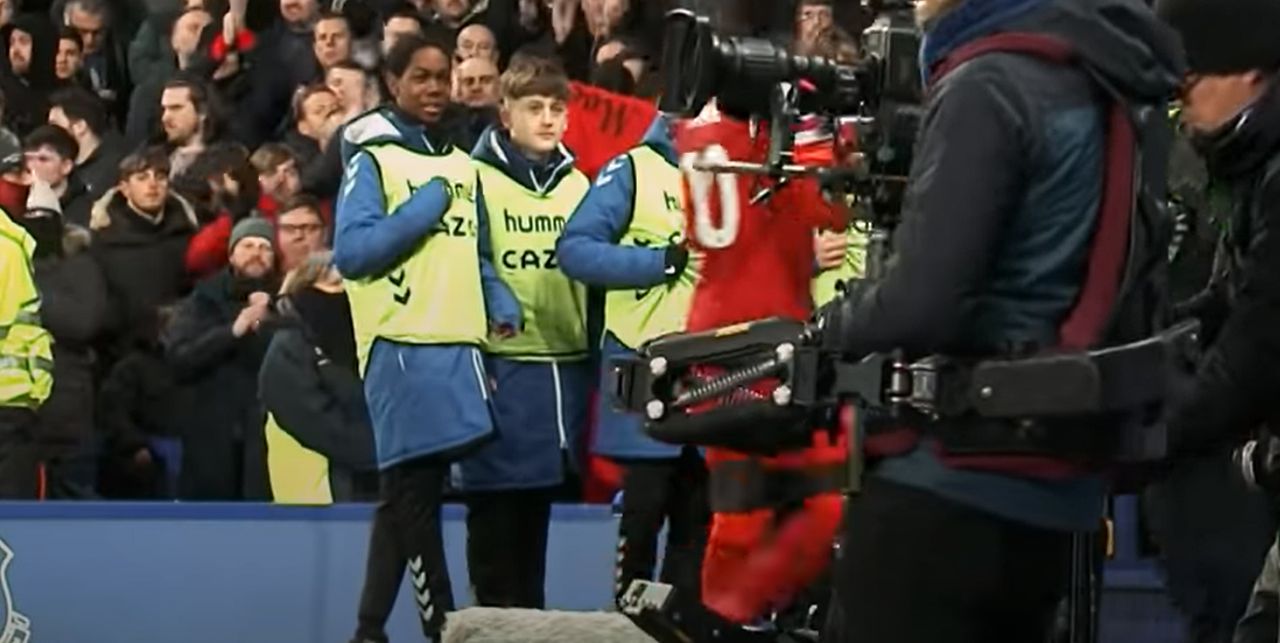(Video) Watch as Everton ball boy asks Sadio Mane for his shirt during the Merseyside Derby