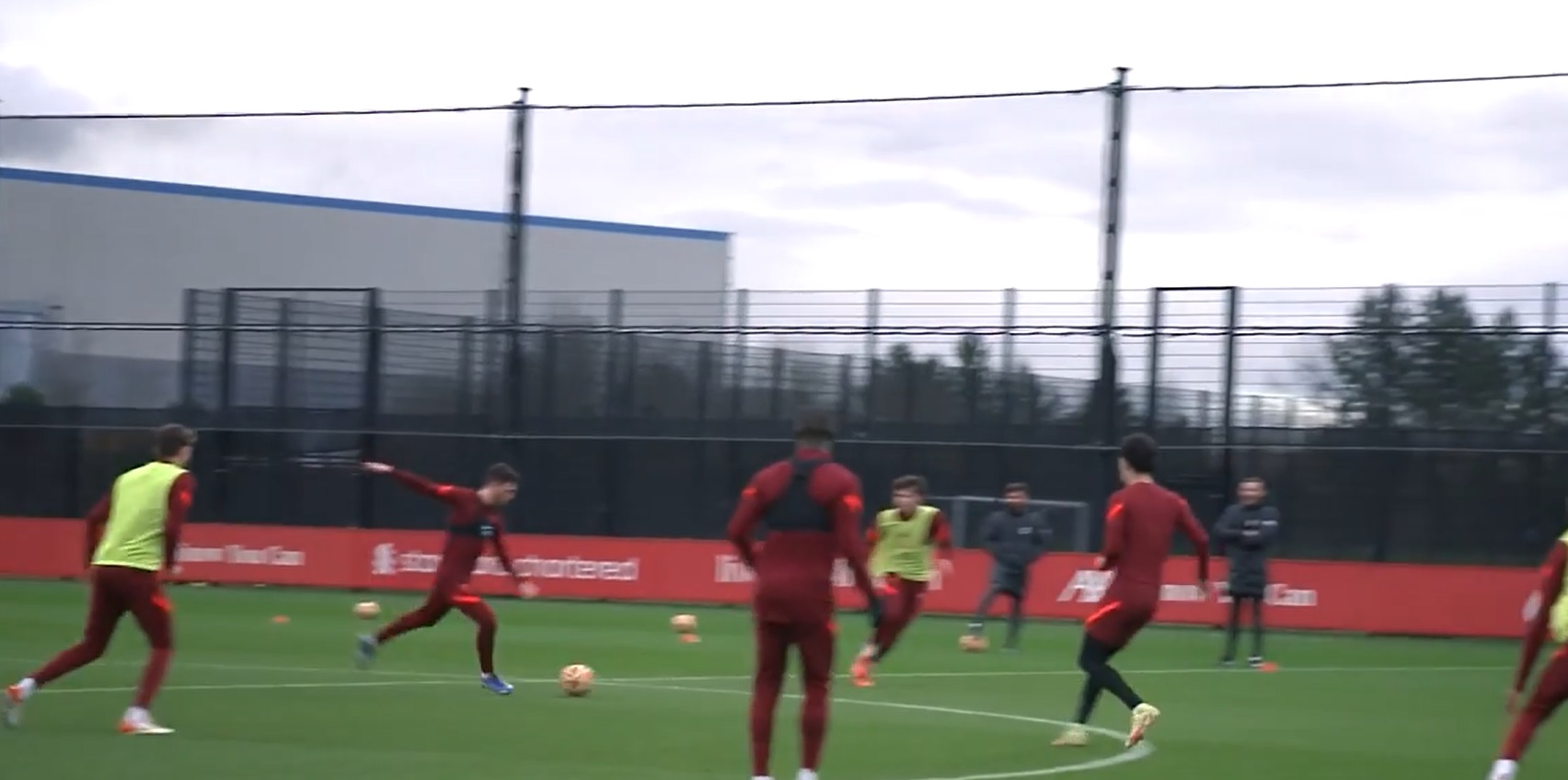 (Video) Robertson lets fly in training with superb long-range rocket