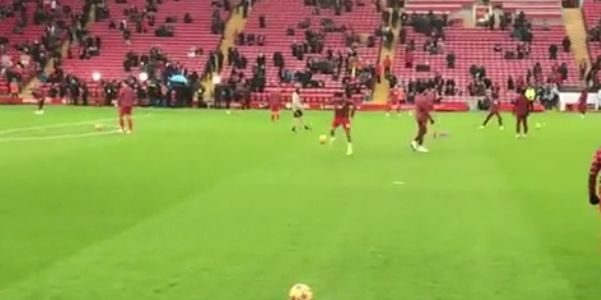 (Video) Watch as Trent Alexander-Arnold demonstrates his passing ability before kick-off against Aston Villa