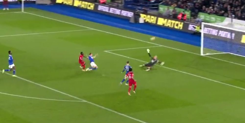 (Video) Sadio Mane fails to hit the target after Diogo Jota puts the forward through on goal against Leicester City