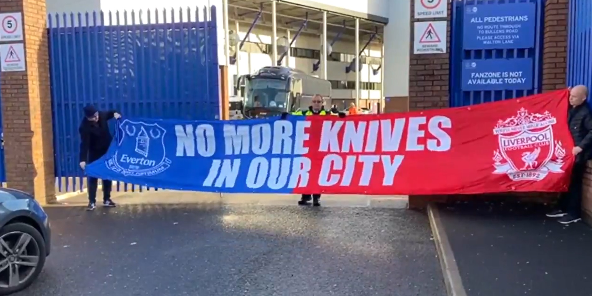 (Video) Liverpool and Everton fans prepare anti-knives banner after Ava White’s death ahead of Merseyside derby