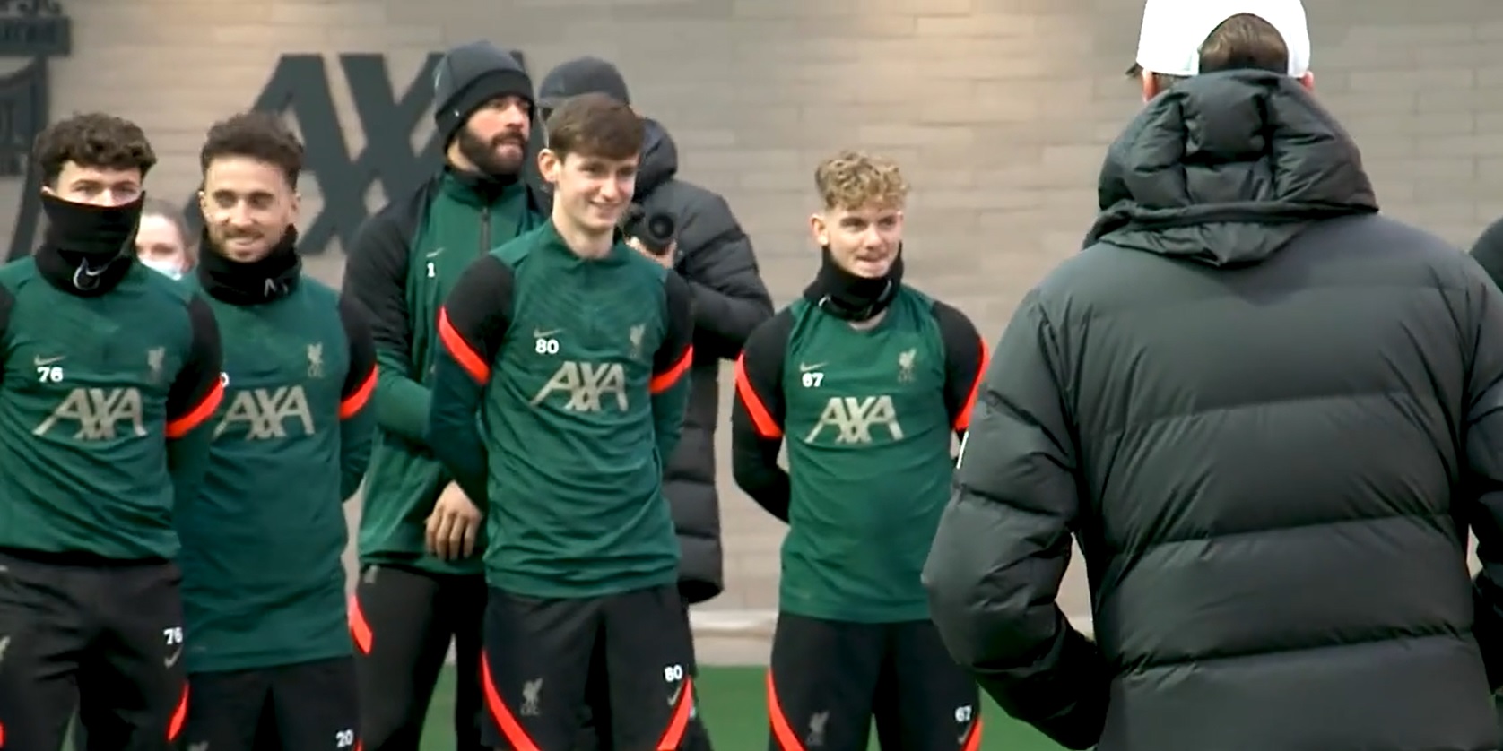 ‘That’s Harvey’ – Lijnders’ issues exciting Elliott update as Liverpool teenager makes full team training return