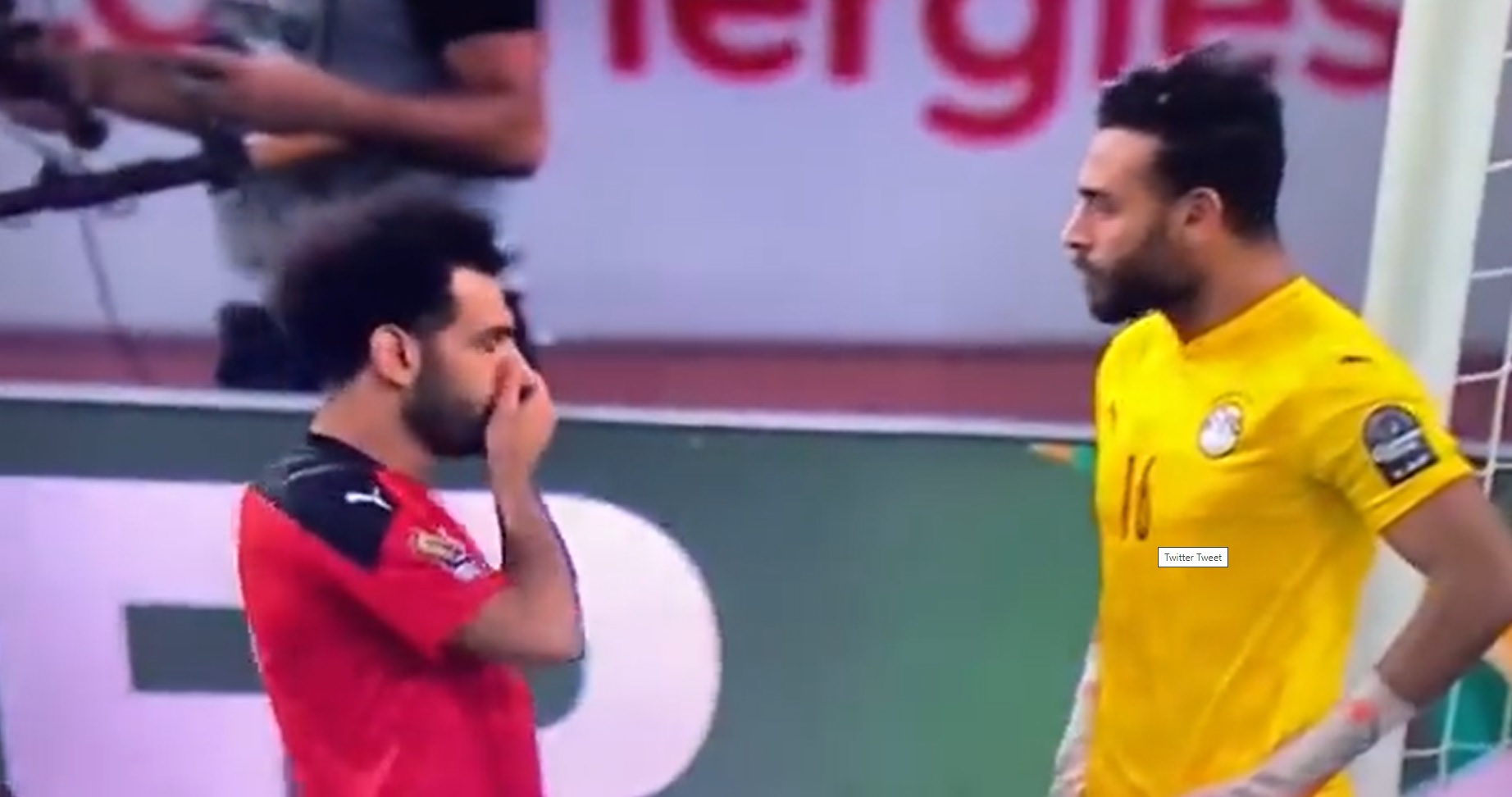 (Video) Watch Mo Salah appear to advise Egypt ‘keeper where to dive for Sadio Mane’s penalty in AFCON final