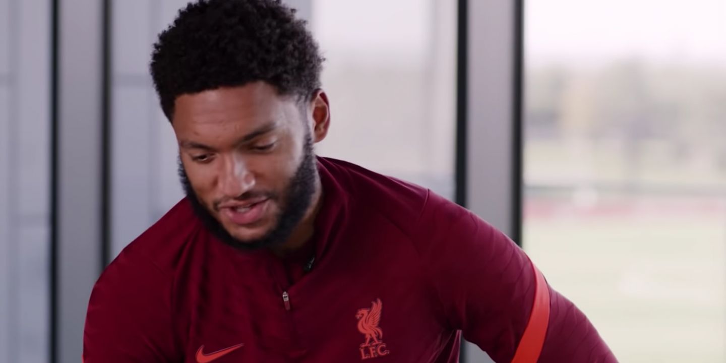 Gomez, Salah