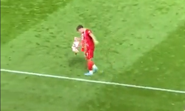 (Video) Watch Kostas Tsimikas tease Liverpool fans in hilarious Wembley celebrations