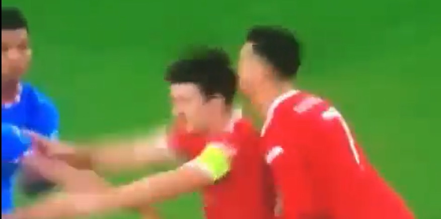 (Video) Maguire almost knocks out Ronaldo’s front teeth in comedy defending moment from Man Utd star