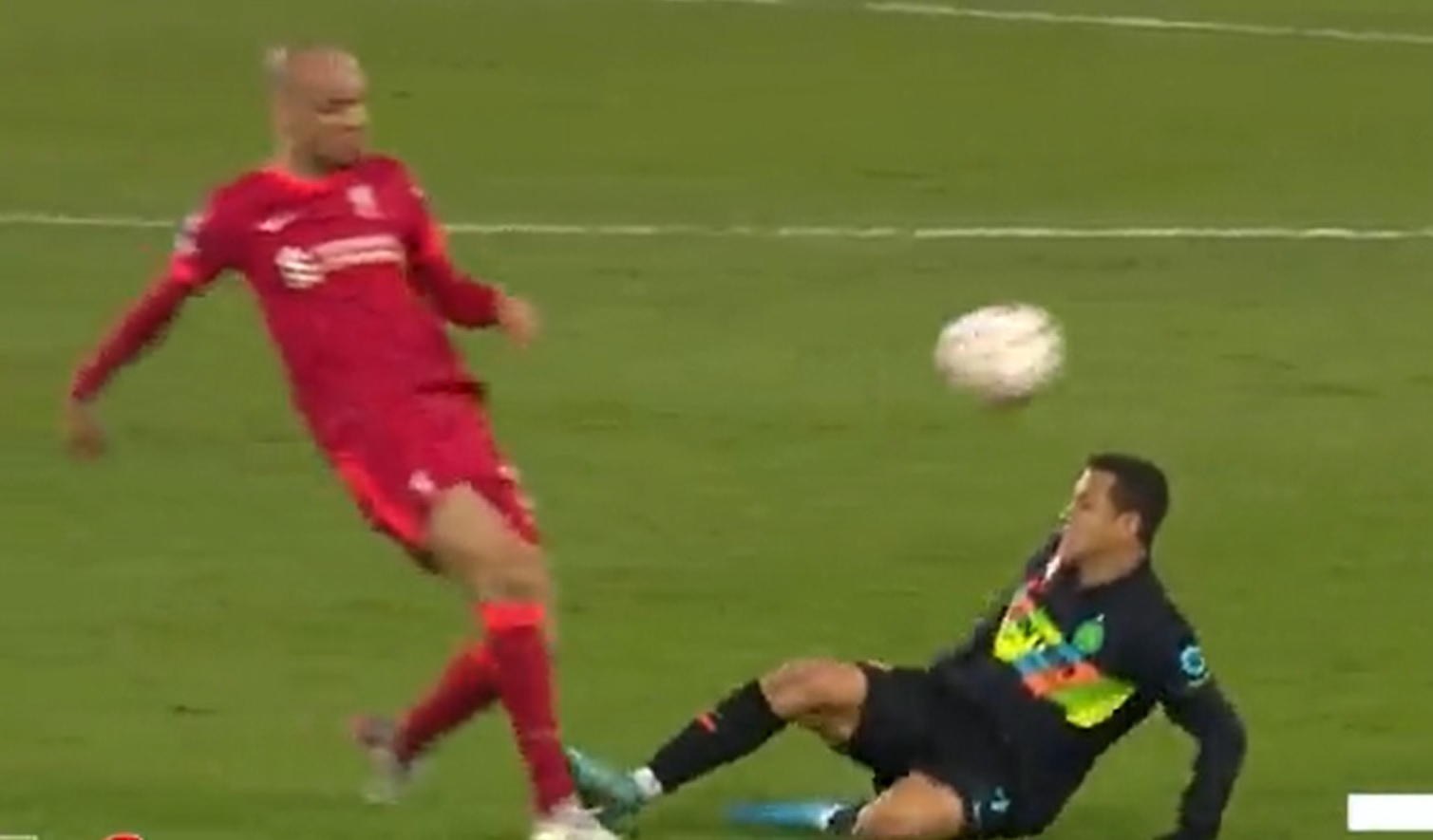 (Video) Sanchez sent off for another studs-up tackle on Fabinho