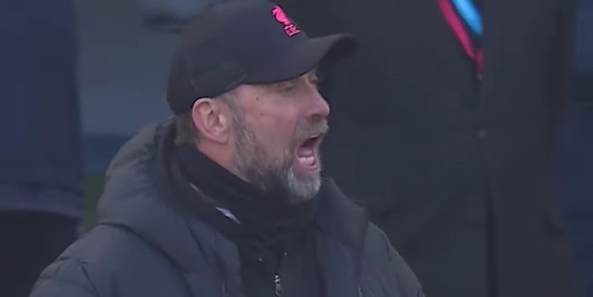 (Video) Jurgen Klopp screams “Pass the ball!” at Mo Salah who retorts with “To who?” to his manager