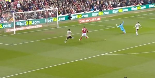 (Video) Watch Bobby Firmino blow huge chance to put Liverpool one-nil up against Nottingham Forest