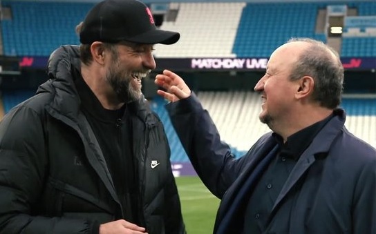 (Photos) Klopp and ex-Liverpool boss Benitez spotted sharing a laugh in the Etihad