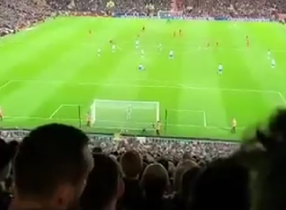 (Video) Liverpool fans ironically cheer every touch from United players ahead of second-half whistle