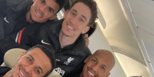 (Image) Adrian shares squad selfie as the Liverpool team return from Benfica Champions League victory