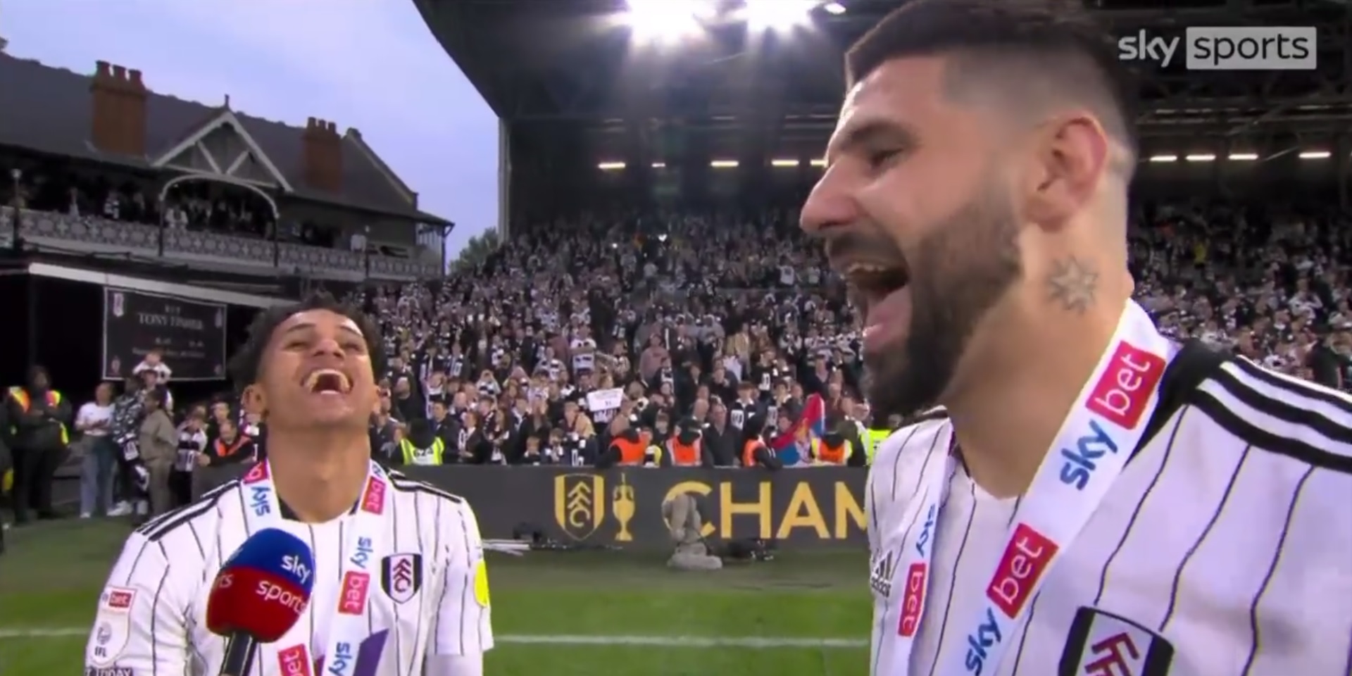 (Video) Carvalho & Mitrovic’s laughing reactions when asked about former’s Liverpool move