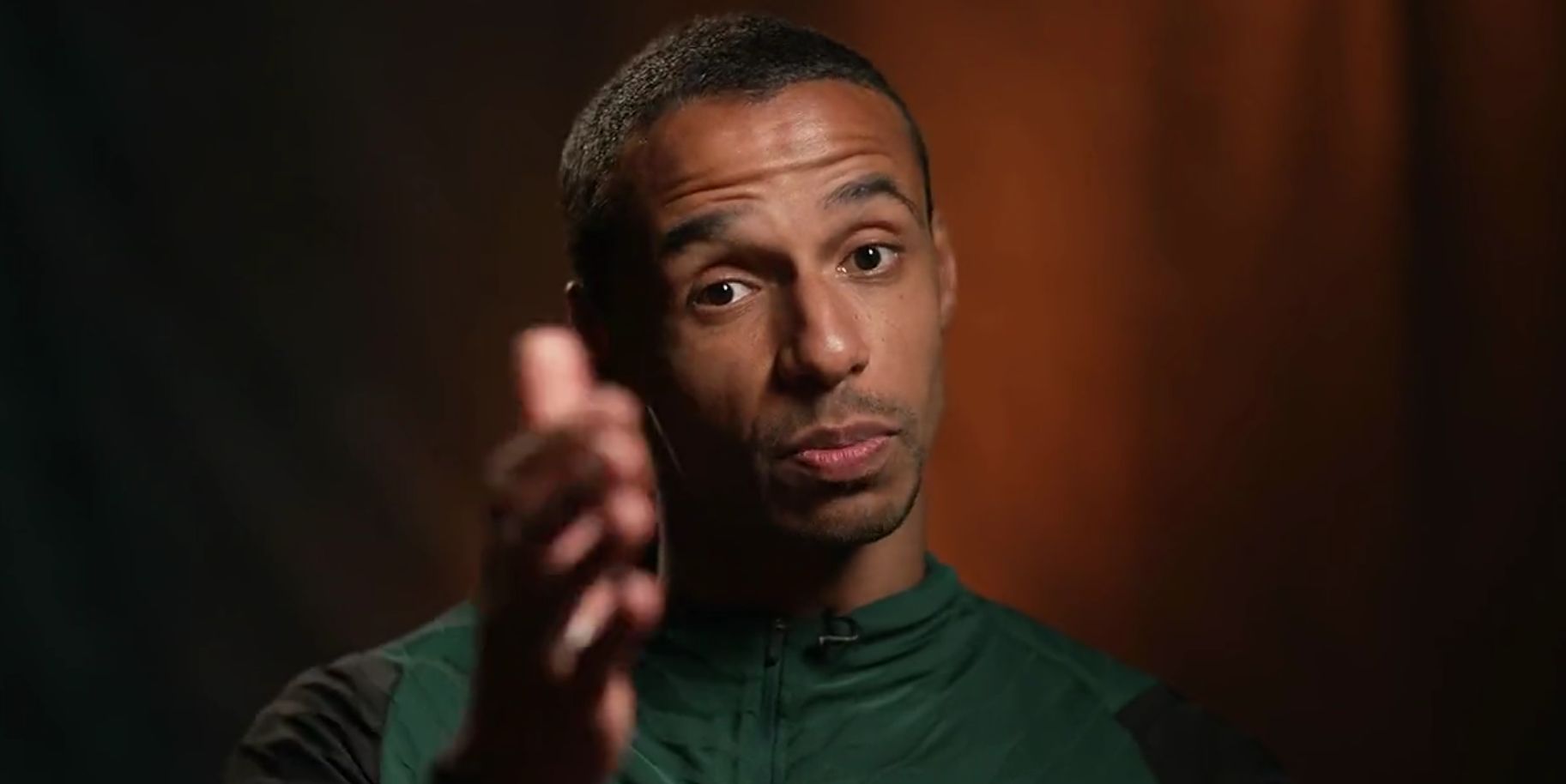 (Video) “A fight between the left-backs” – Joel Matip has selected the two funniest members of the Liverpool squad