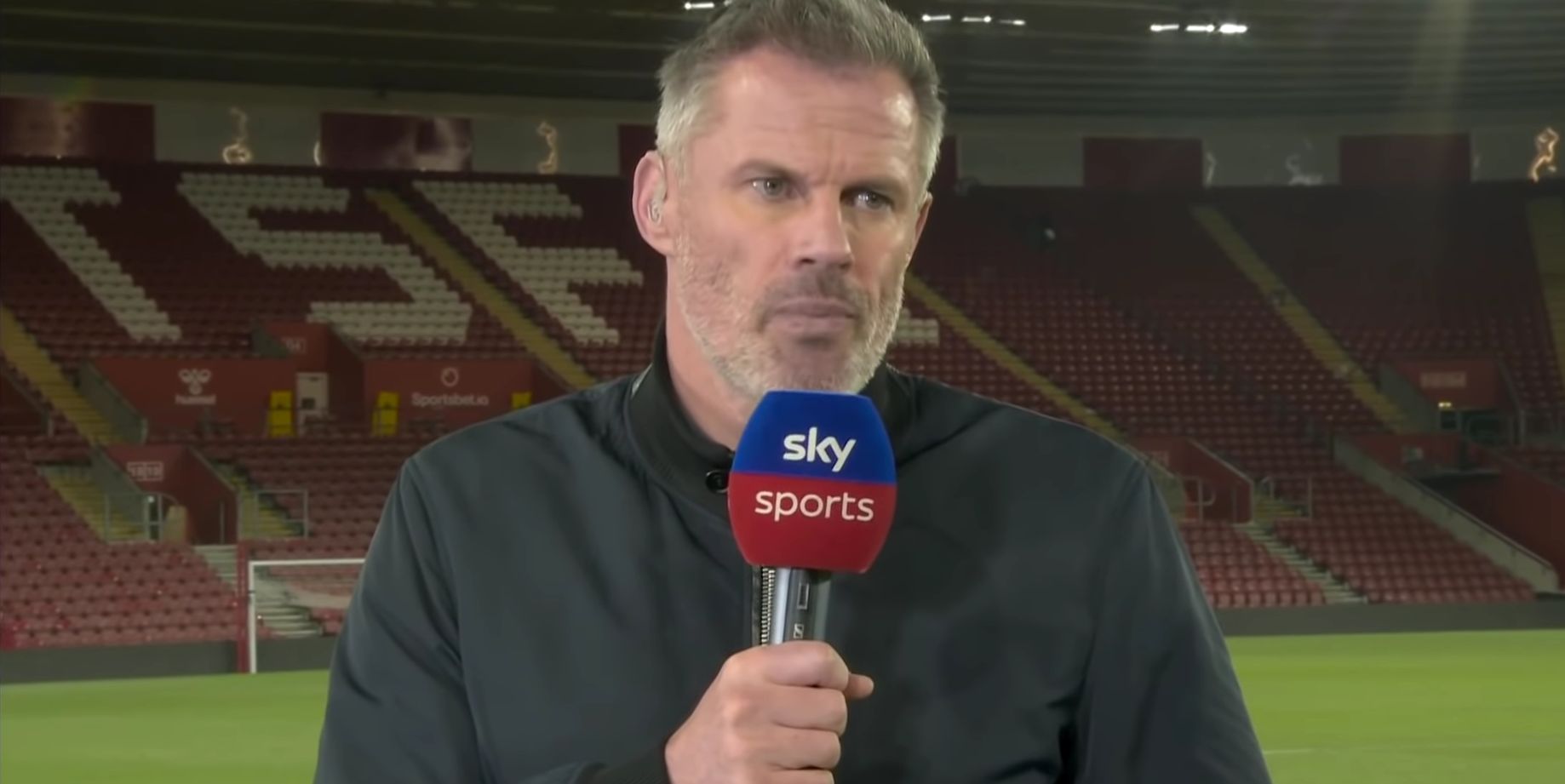 (Video) Jamie Carragher uses examples of Gini Wijnaldum and Philippe Coutinho as to why Mo Salah should sign a new contract