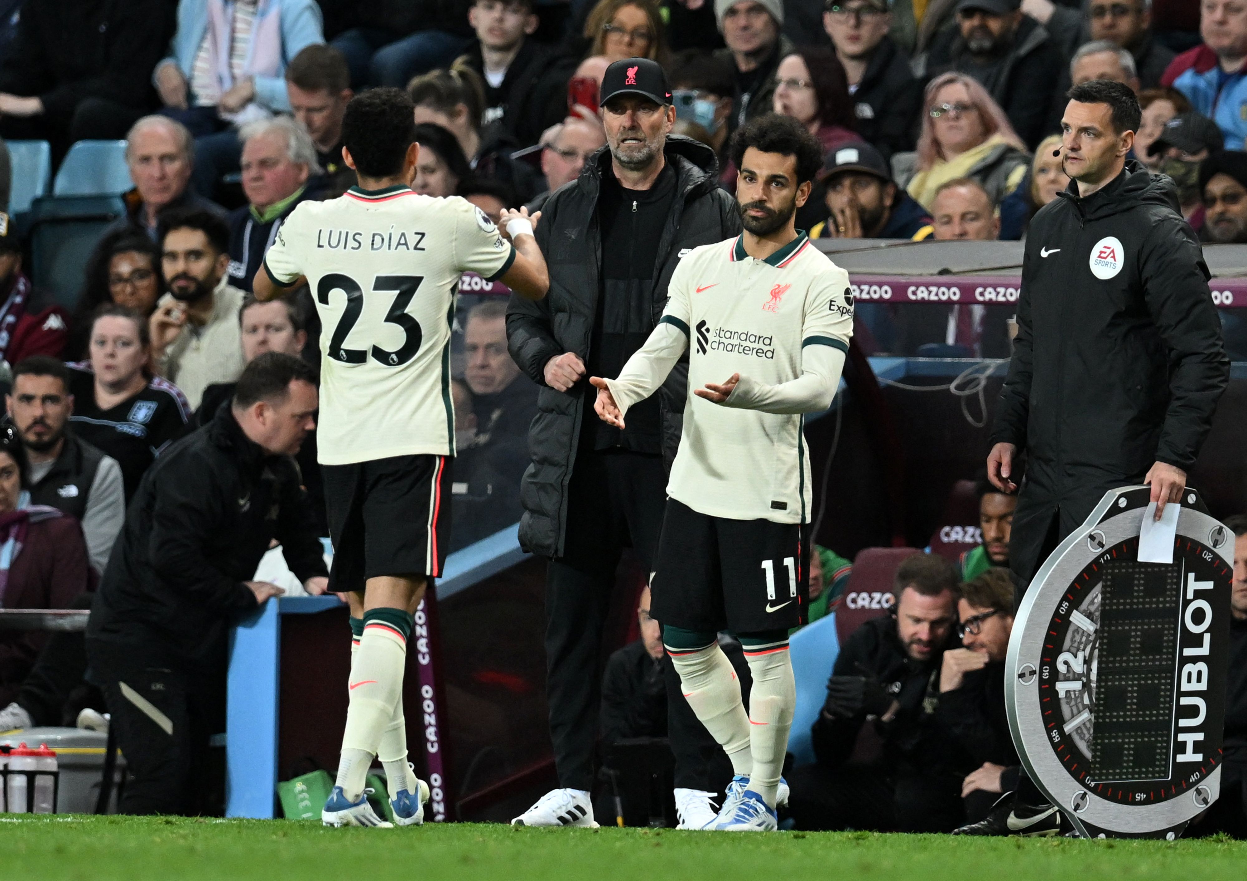 Diaz, Salah