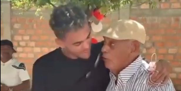 (Video) Watch the emotional scenes as Luis Diaz returns to his home town in Colombia to spend time with the locals